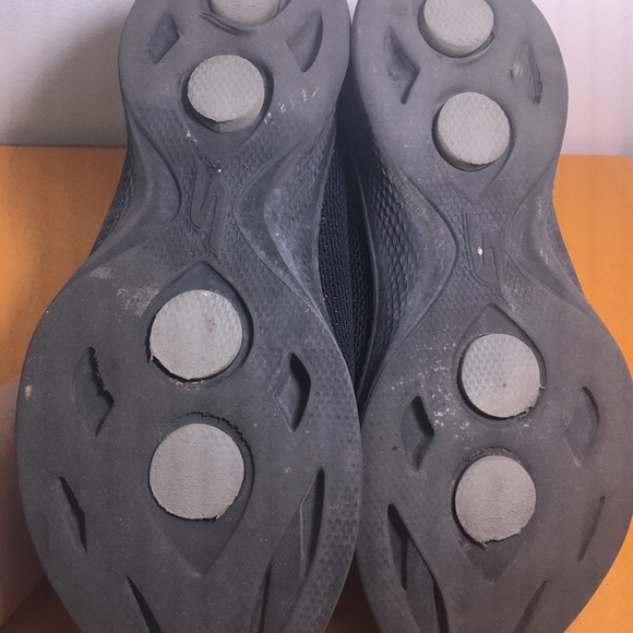 Sketchers Goga Max Mesh Shoes in Black - Picture 7 of 7